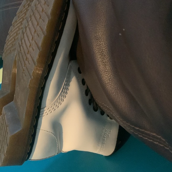 Dr Martin boots - Picture 5 of 7